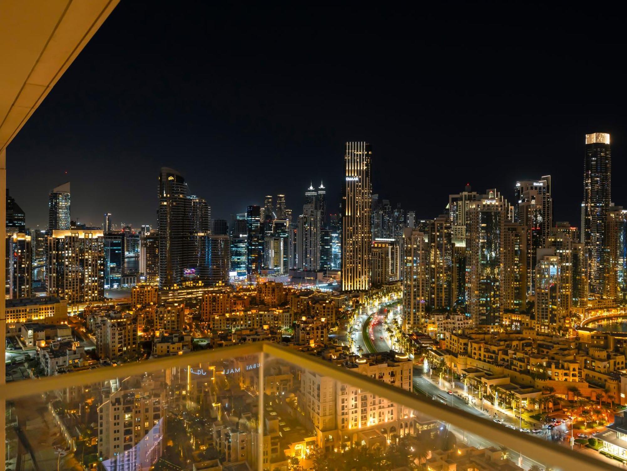 2bdr Led Side Burj Khalifa Views Opposite Mall Appartement Dubaï