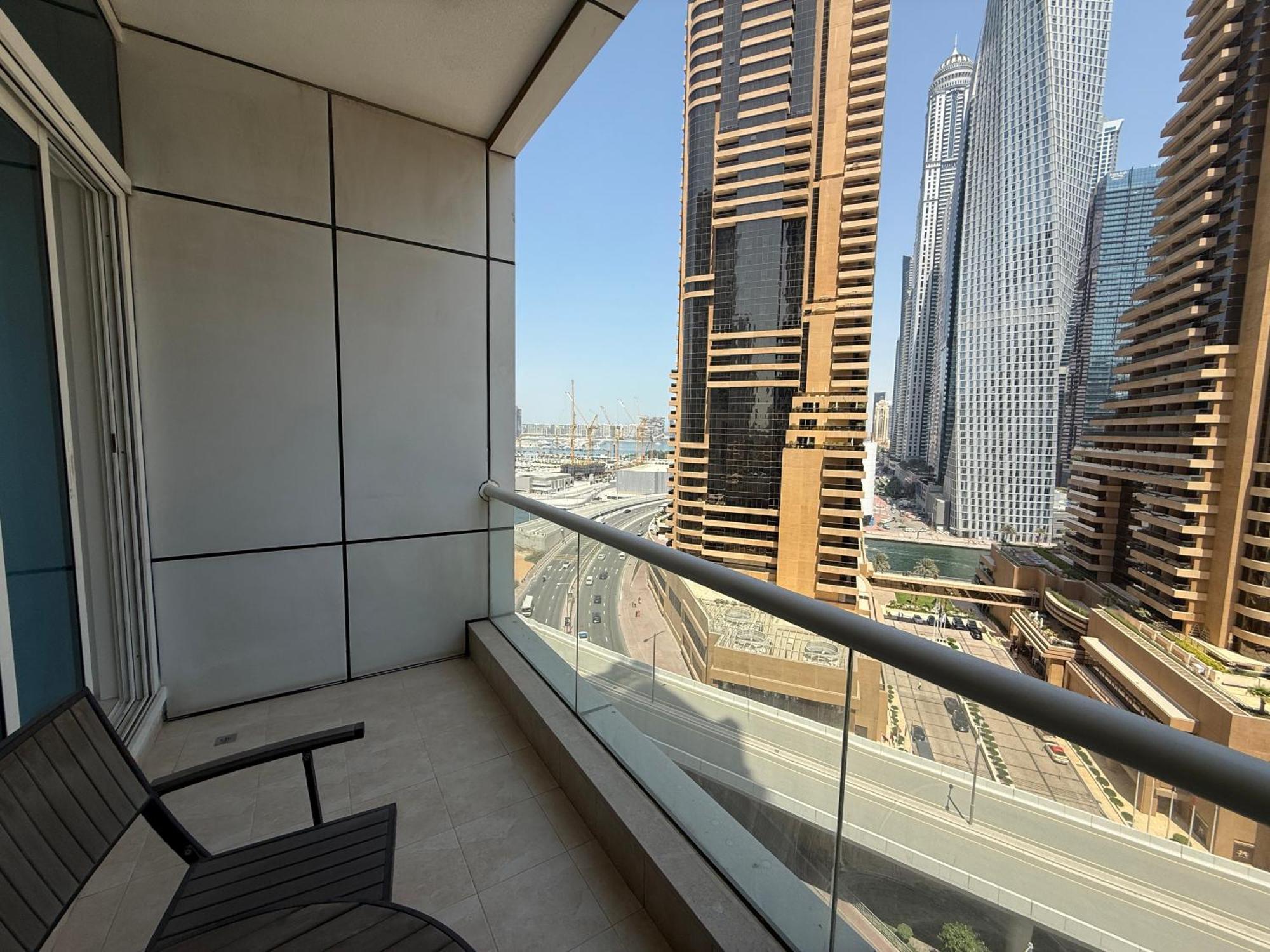 Cozy At Botanica Tower Marina By Gardenia Appartamento Dubai
