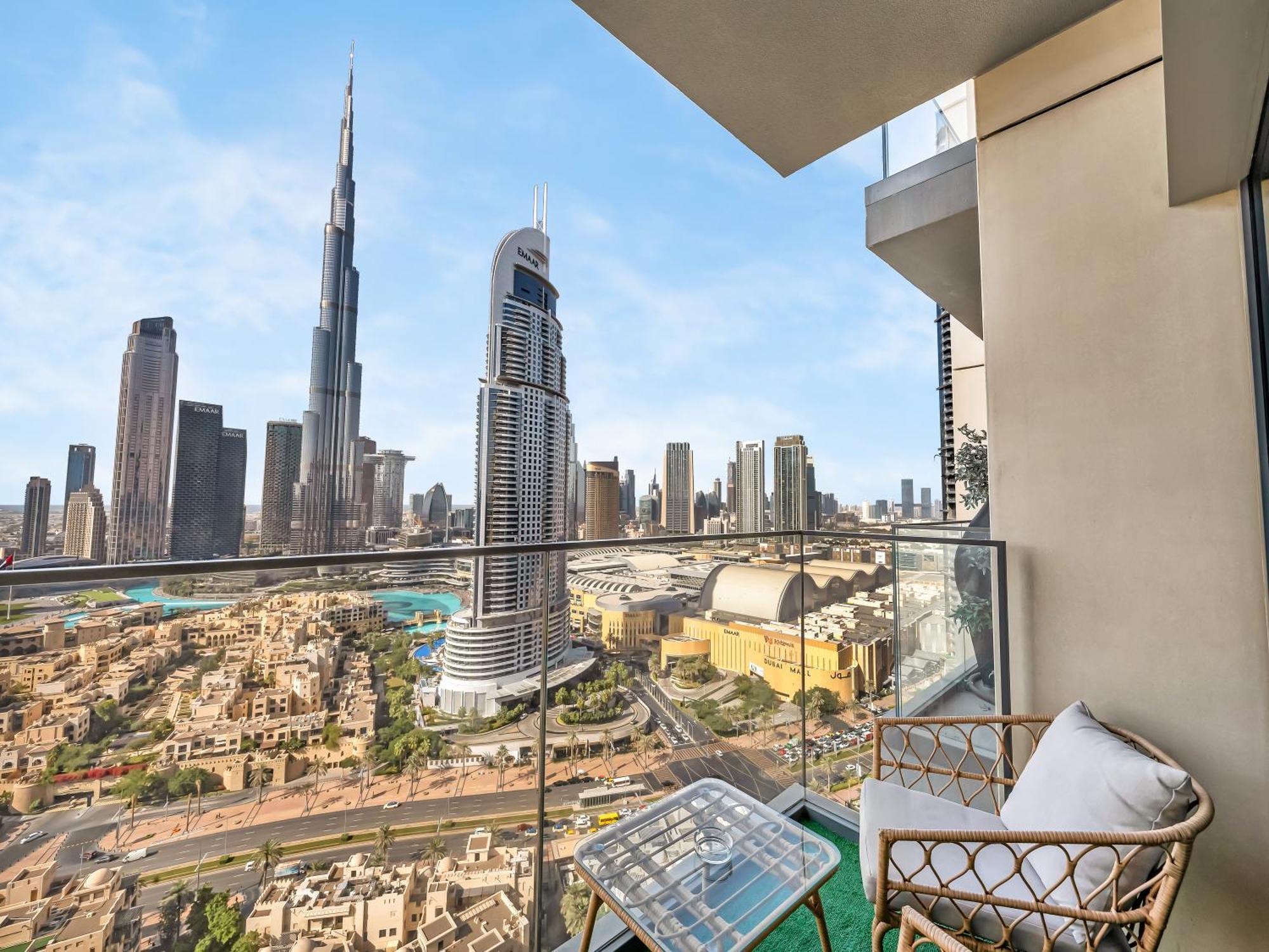 2bdr Led Side Burj Khalifa Views Opposite Mall Appartement Dubaï