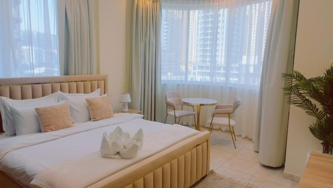 Appartement Stylish Marina View With Private Marina Walk Access Dubaï