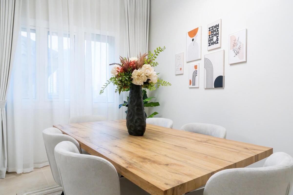 Veluxa - Renovated 1bhk Next To Golf Dubaï