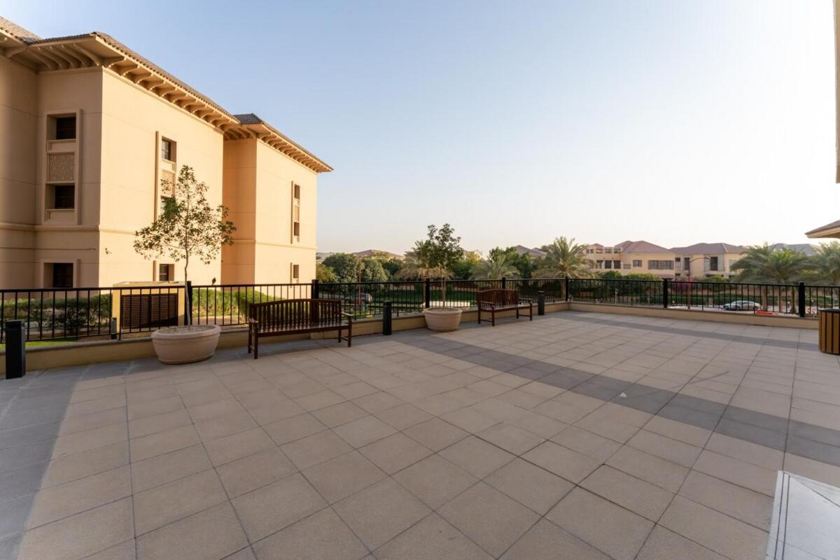 Veluxa - Renovated 1bhk Next To Golf * Dubaï