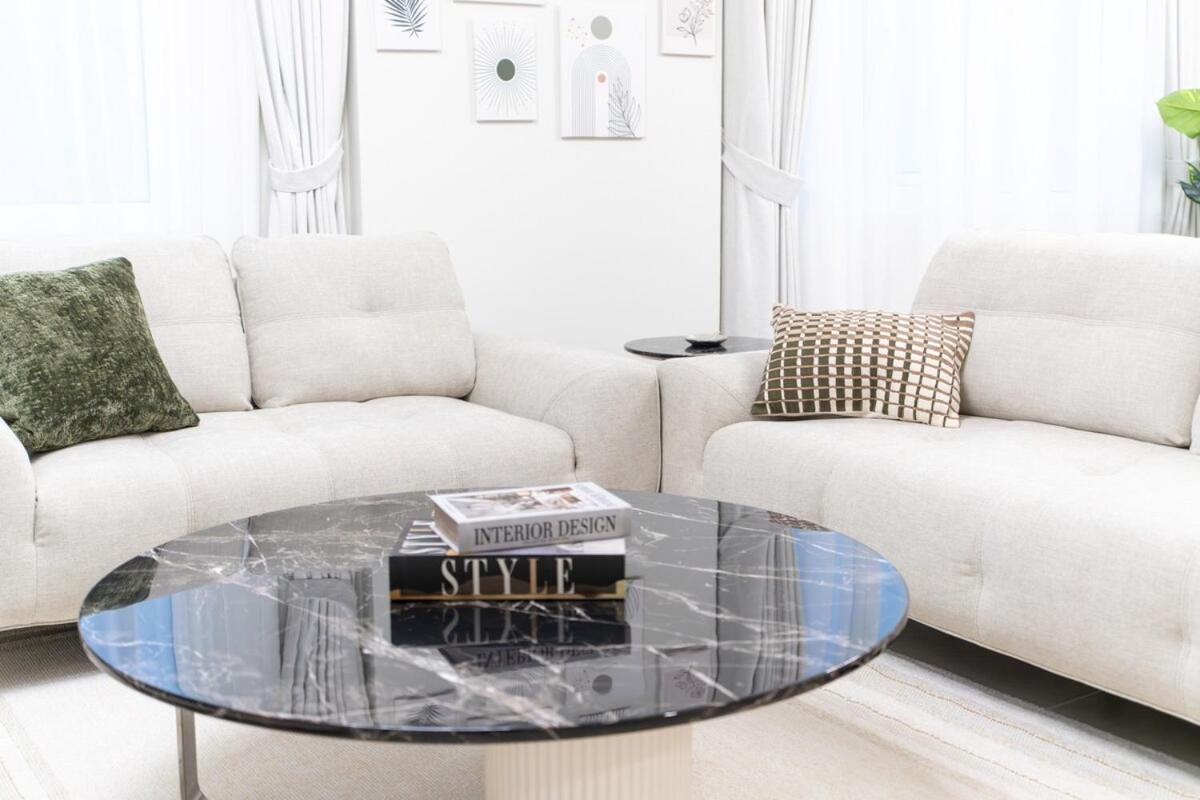 Apartment Veluxa - Renovated 1bhk Next To Golf Dubai