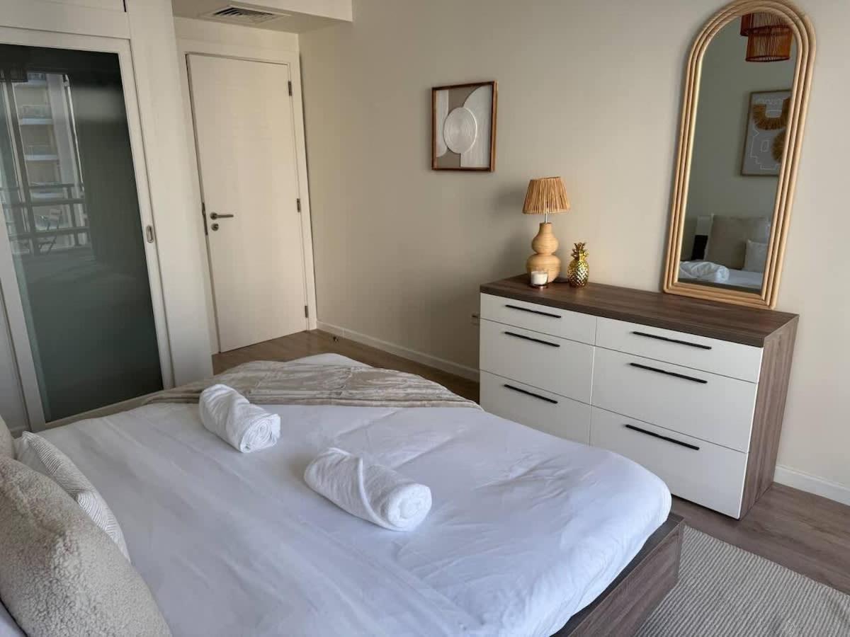 Appartement Superb Marina Views I Sleeps 5 *