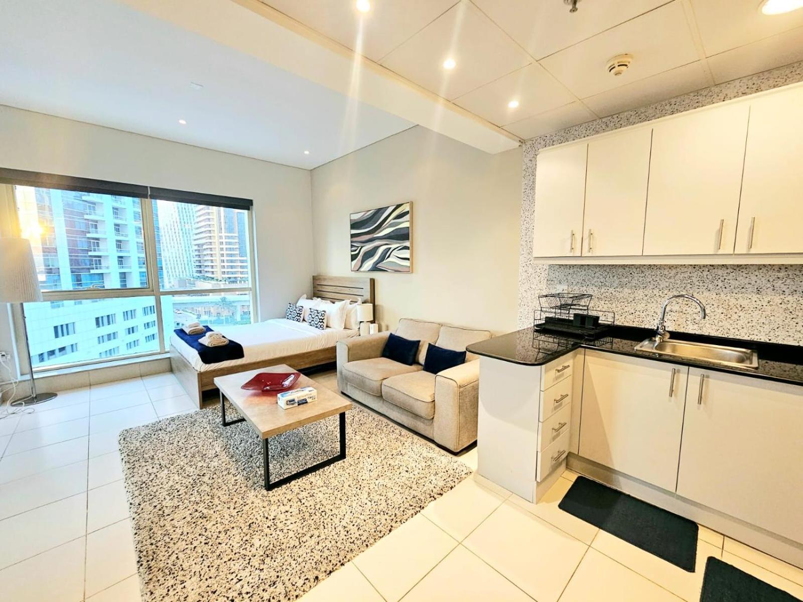 Appartement Sunrise Homes - Near Jbr With Huge Balcony - Harbour Views *