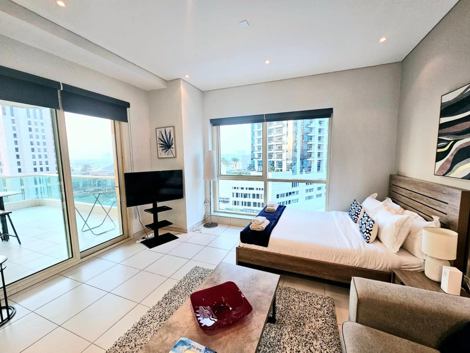 Appartement Sunrise Homes - Near Jbr With Huge Balcony - Harbour Views *