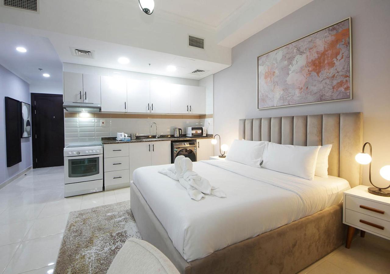Luxury High-rise The Court Tower Lejlighed
