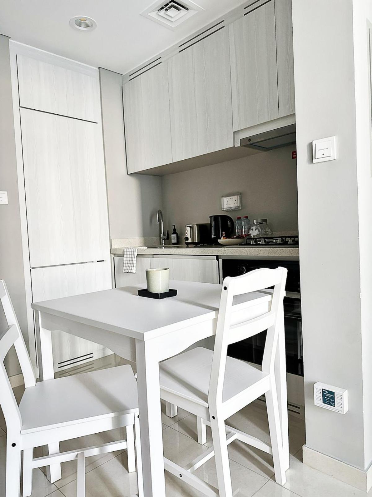 Burj Bliss - Canal-view Luxury 1br Downtown Appartement *
