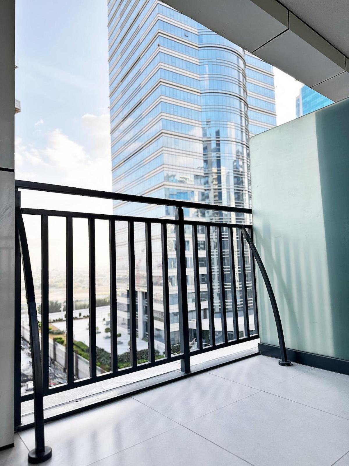 Burj Bliss - Canal-view Luxury 1br Downtown