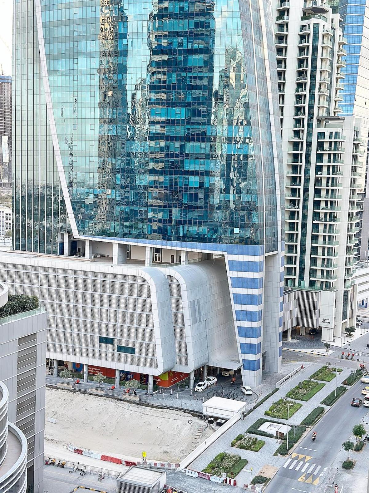 Burj Bliss - Canal-view Luxury 1br Downtown Appartement