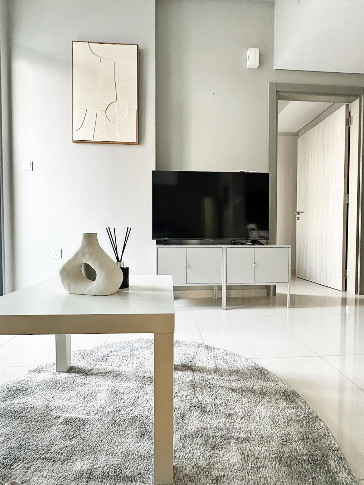 Burj Bliss - Canal-view Luxury 1br Downtown Lejlighed