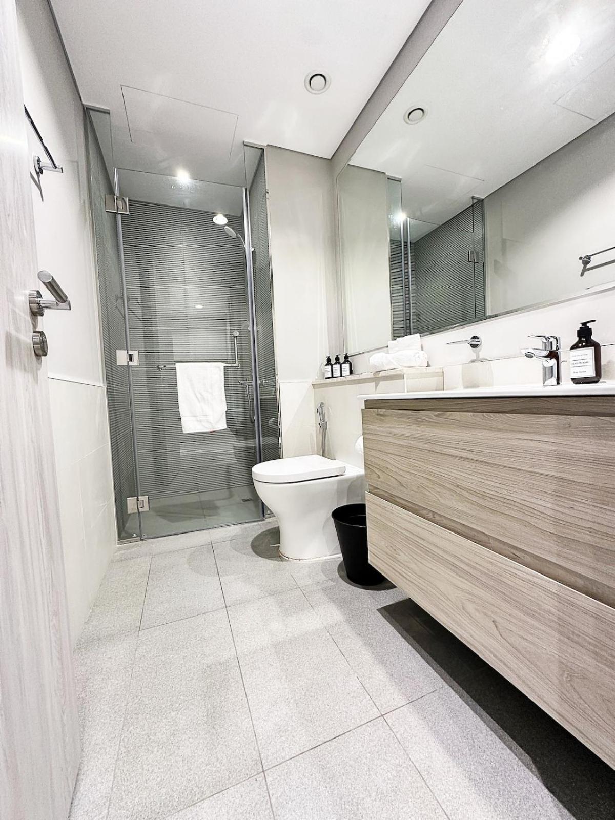 Burj Bliss - Canal-view Luxury 1br Downtown