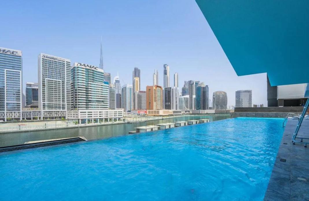 Apartamento Luxurious One Bed Near Mall With Burj And Canal View *
