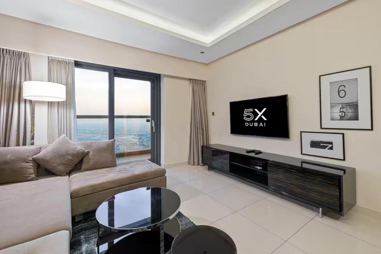 Fivex Paramount 1br Sky * Dubaï
