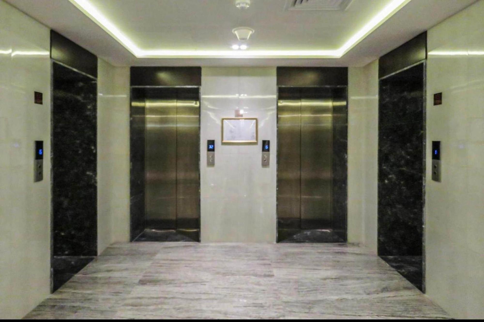 Appartement Oyo 1027 Binghatti 2 Bhk Business Bay *