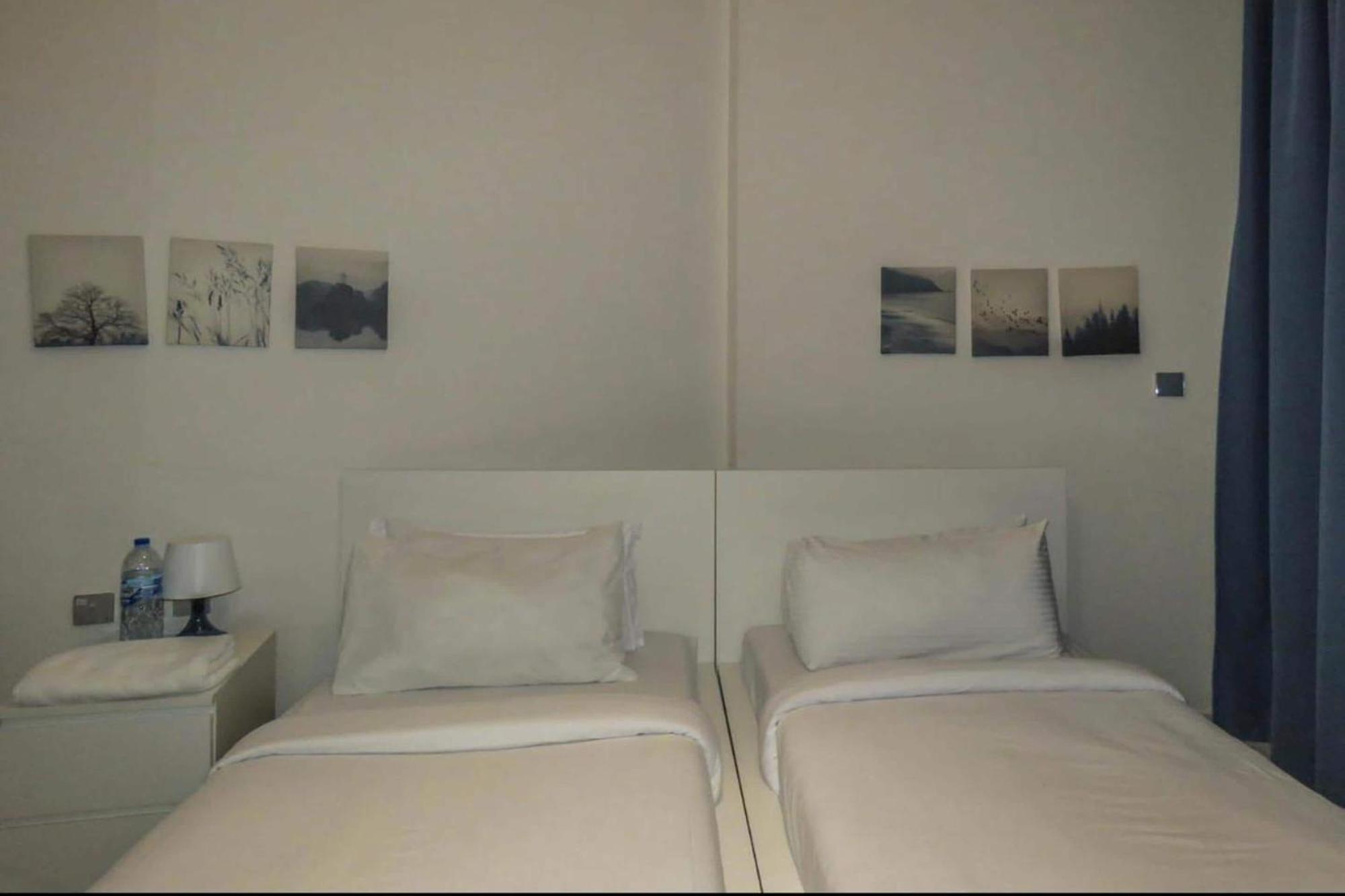 Oyo 1027 Binghatti 2 Bhk Business Bay *