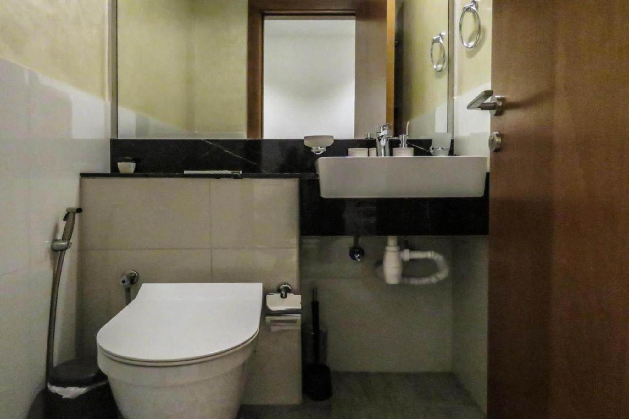 Oyo 1027 Binghatti 2 Bhk Business Bay * Dubaï