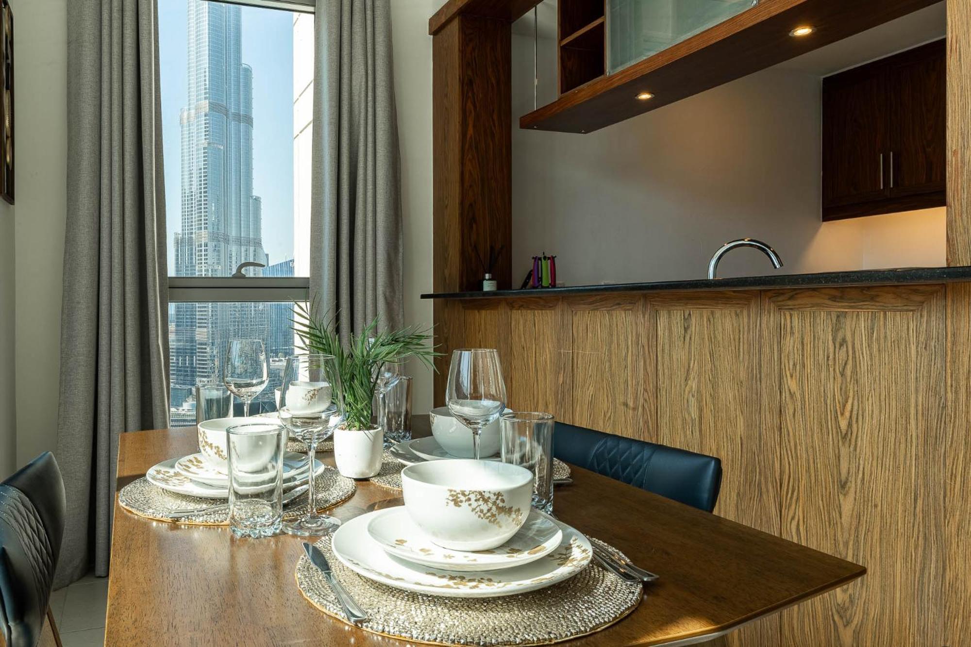 Superb 1-bedroom With Full Burj Khalifa View - 5-min Walk To Mall Appartement