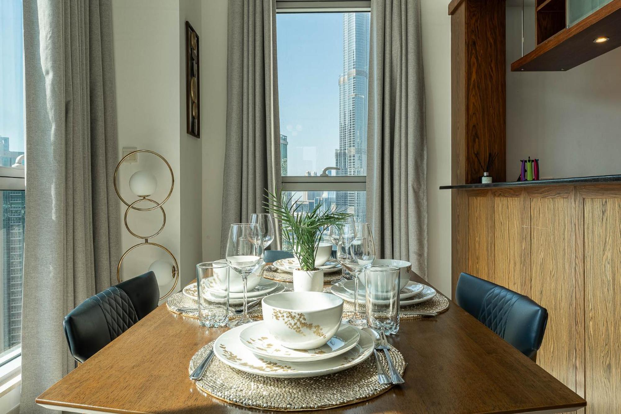 Superb 1-bedroom With Full Burj Khalifa View - 5-min Walk To Mall Appartement *