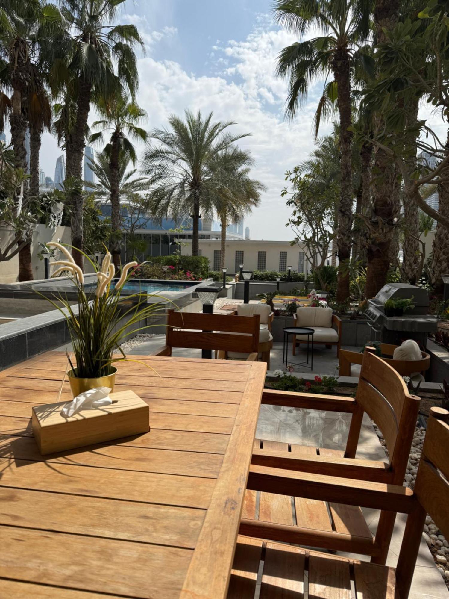 Palm Haven Luxe 3 Bed Townhouse With Private Pool Hébergement de vacances Dubaï