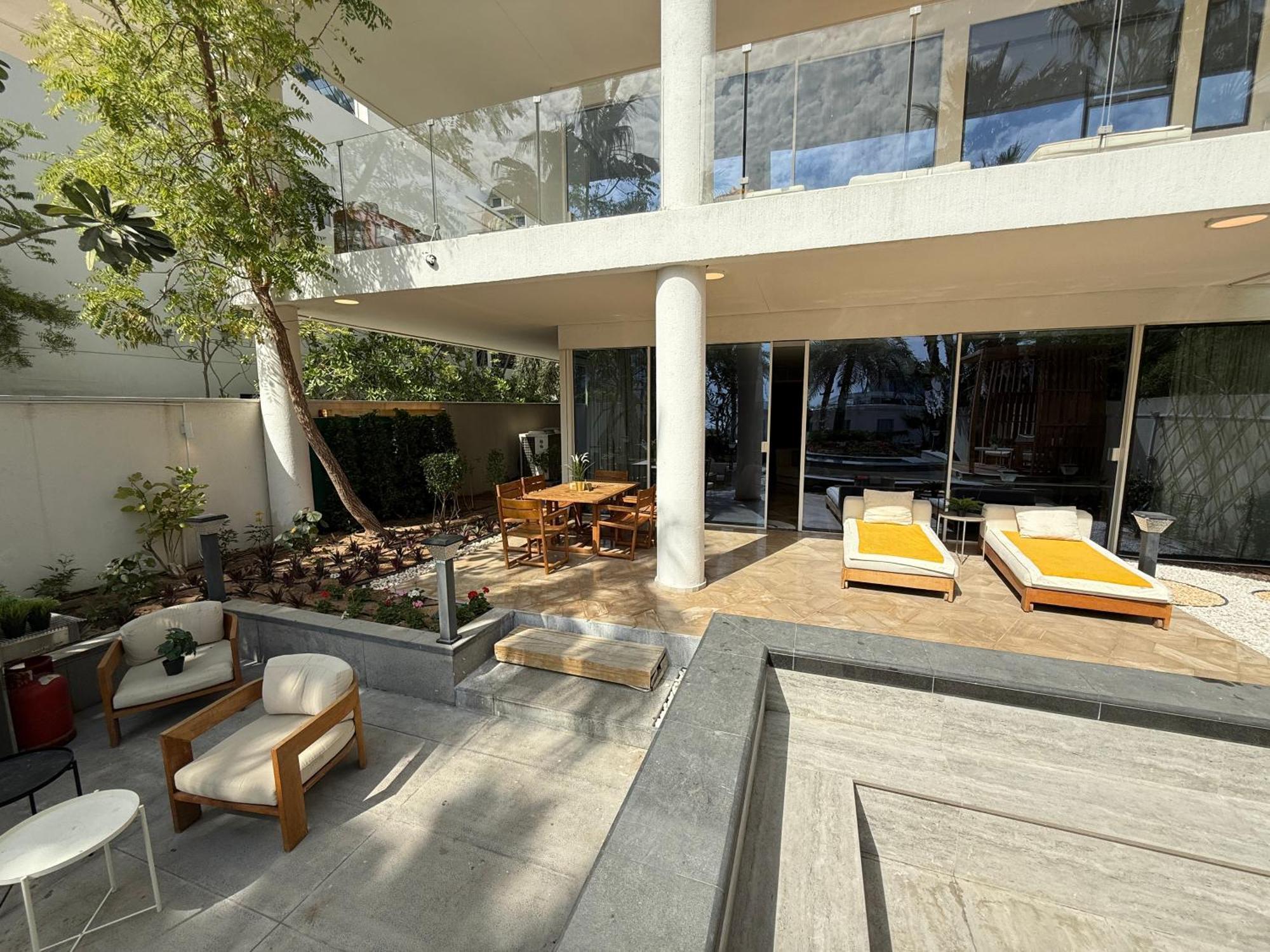 Palm Haven Luxe 3 Bed Townhouse With Private Pool Hébergement de vacances *