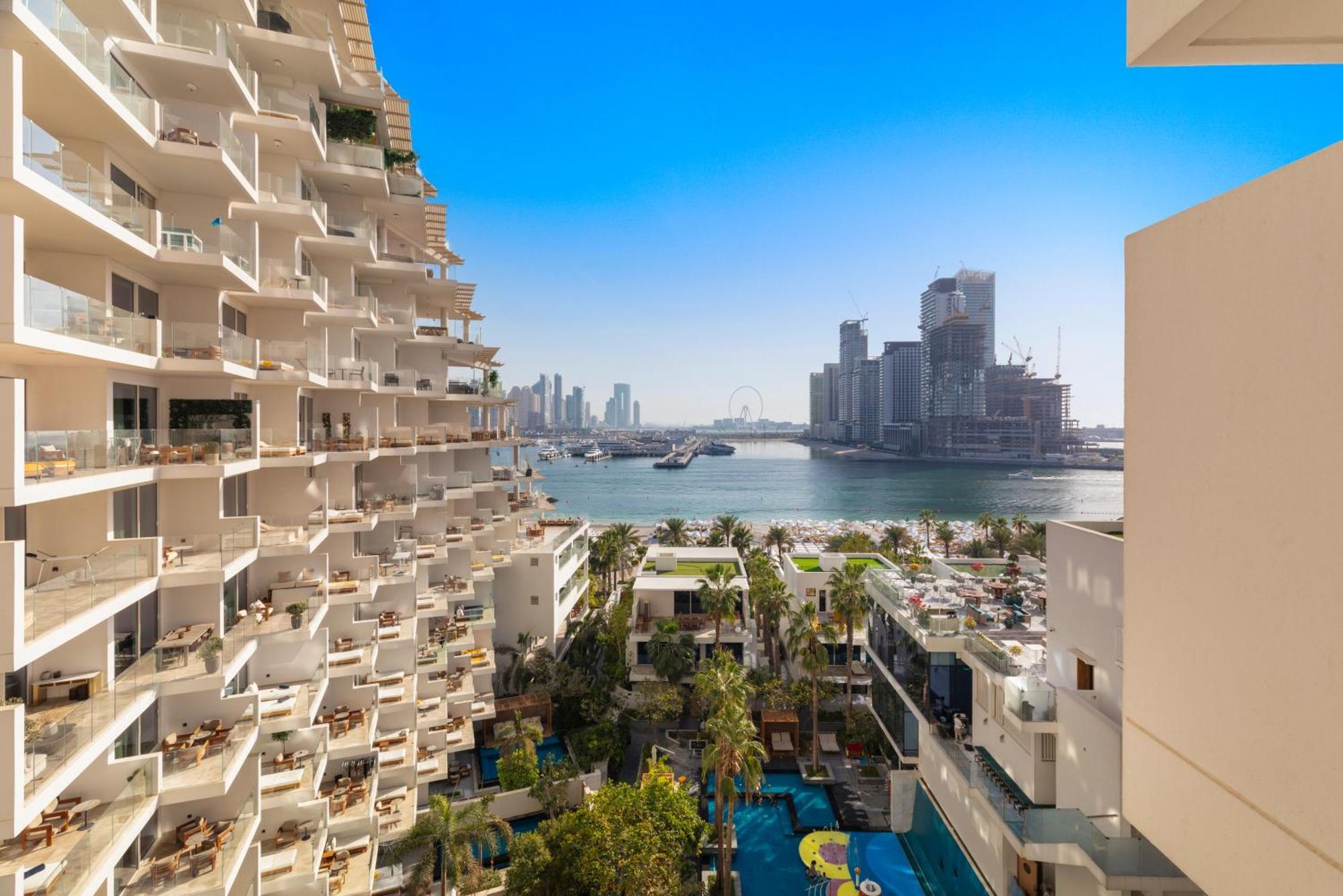 Superluxury In Five Palm, Pool & Access Dubaï