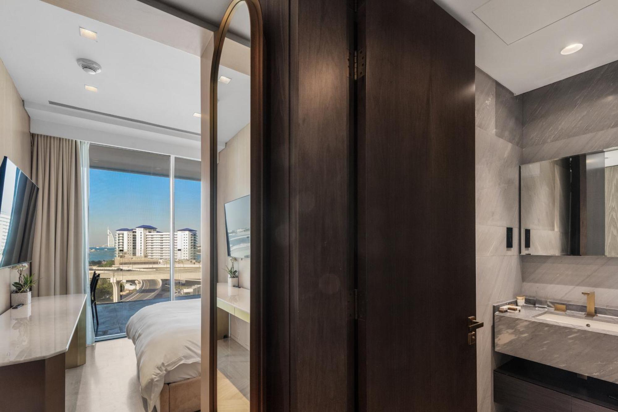 Superluxury In Five Palm, Pool & Access Appartement *