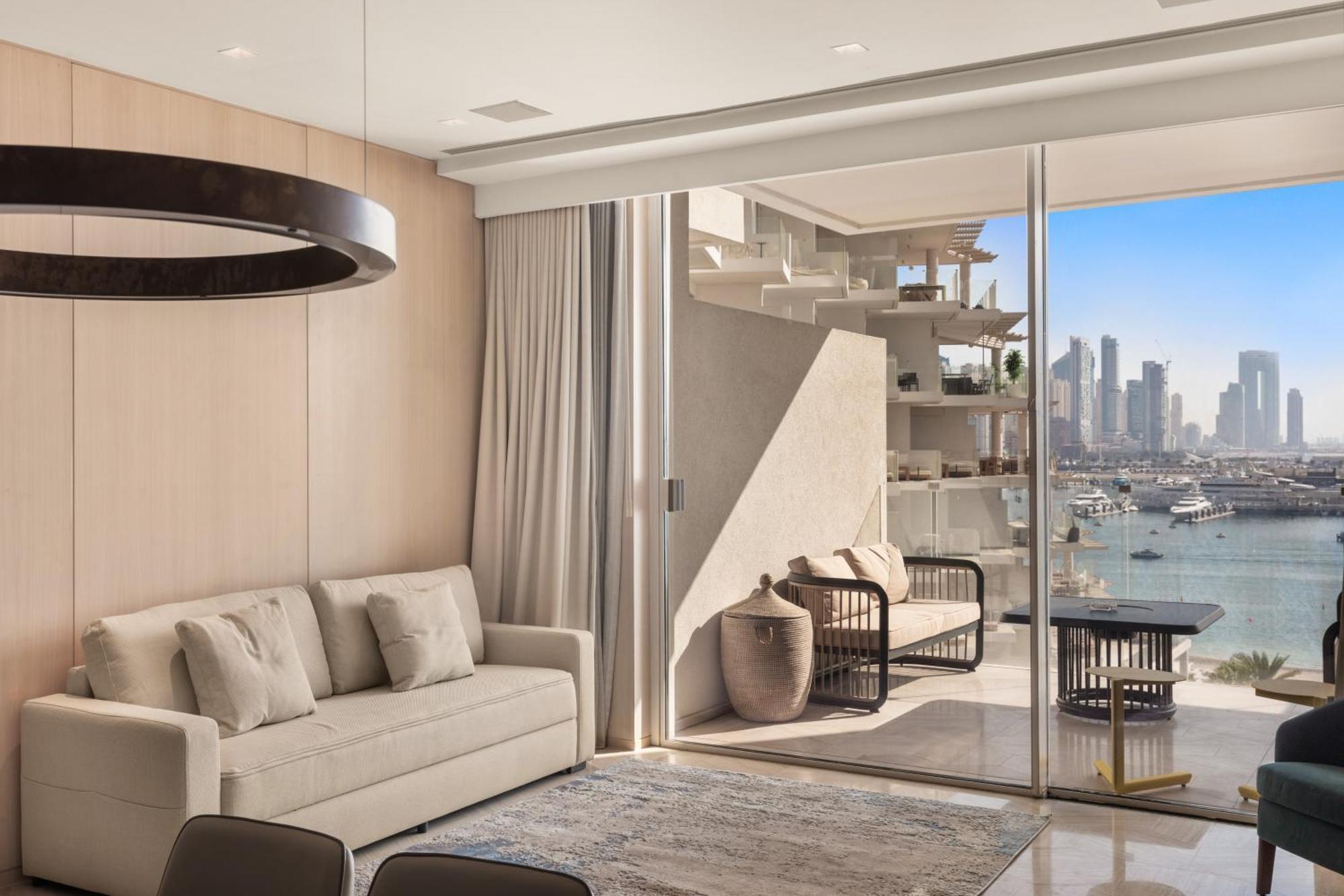 Superluxury In Five Palm, Pool & Access Dubaï