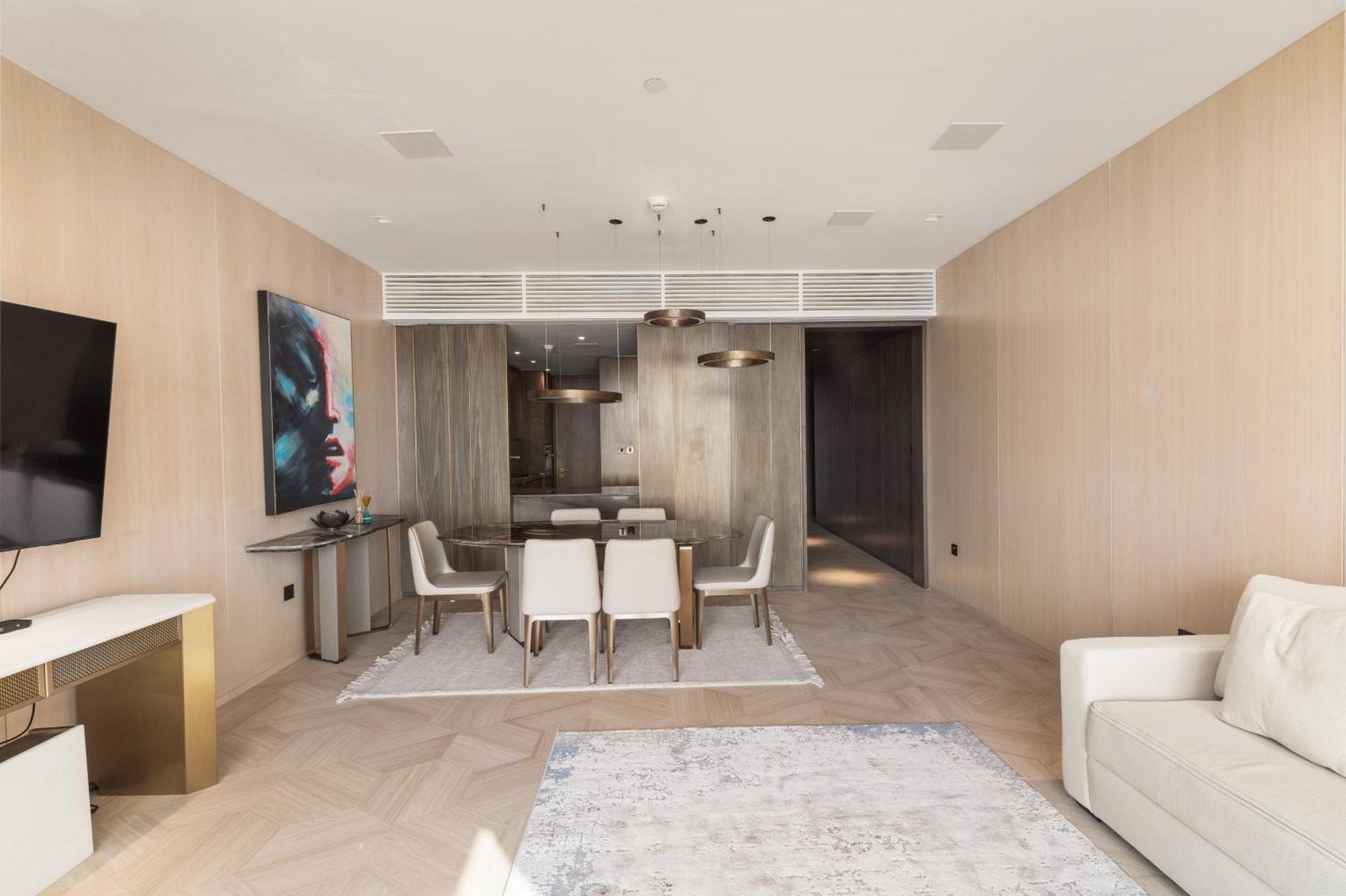 Superluxury In Five Palm, Pool & Access Dubaï