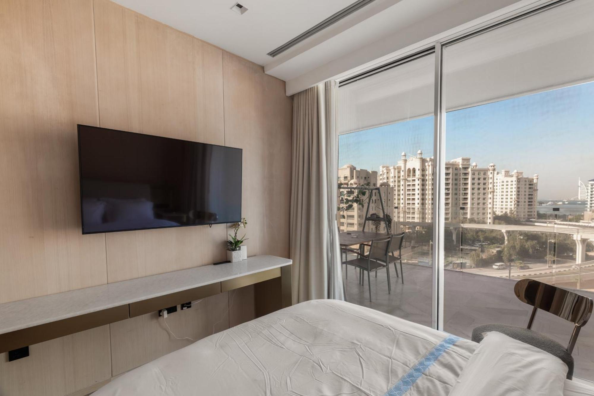 Appartement Superluxury In Five Palm, Pool & Access