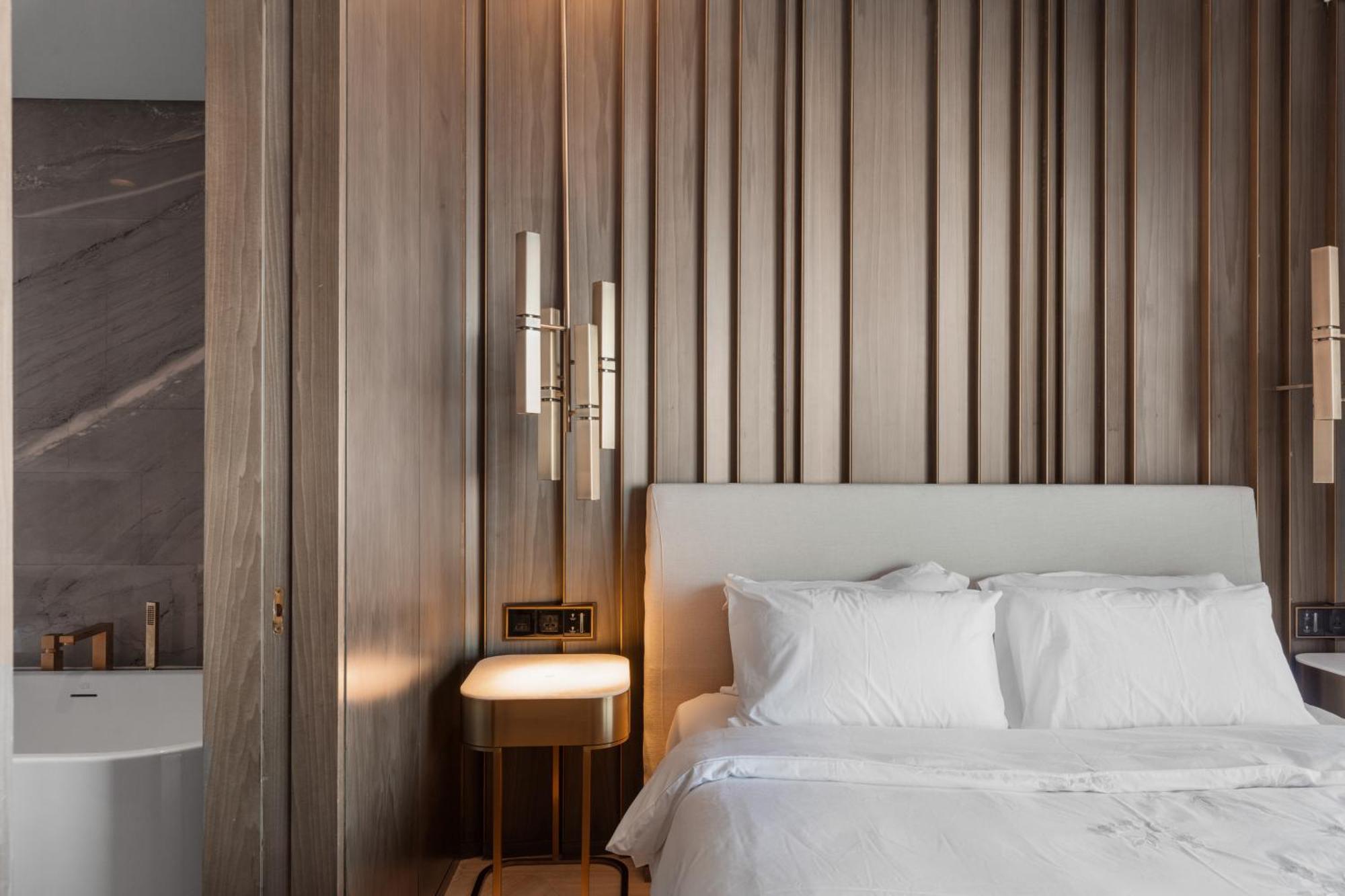 Superluxury In Five Palm, Pool & Access Dubaï