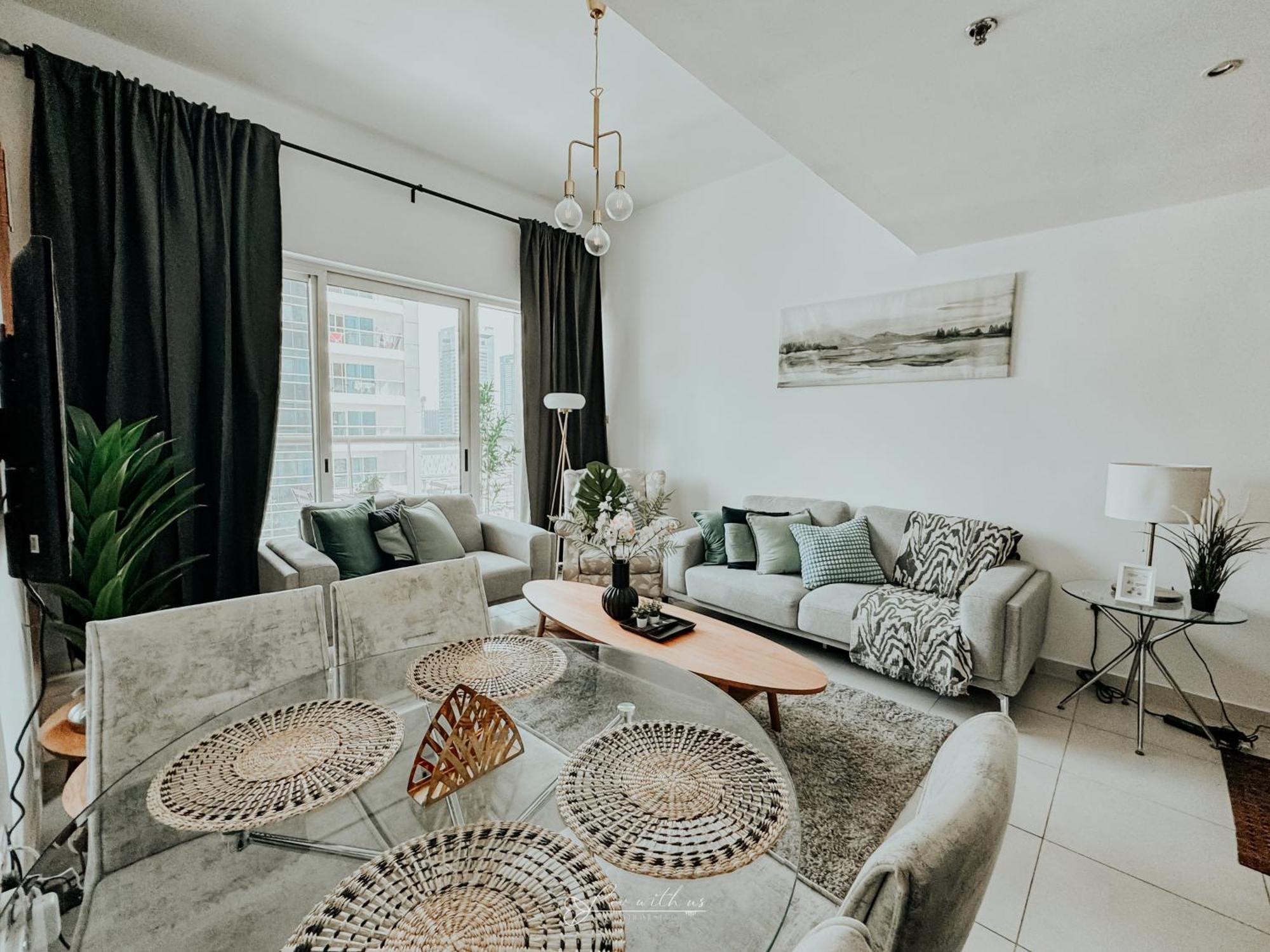 Liv With Us Homes - Marina View Tower B * Dubái