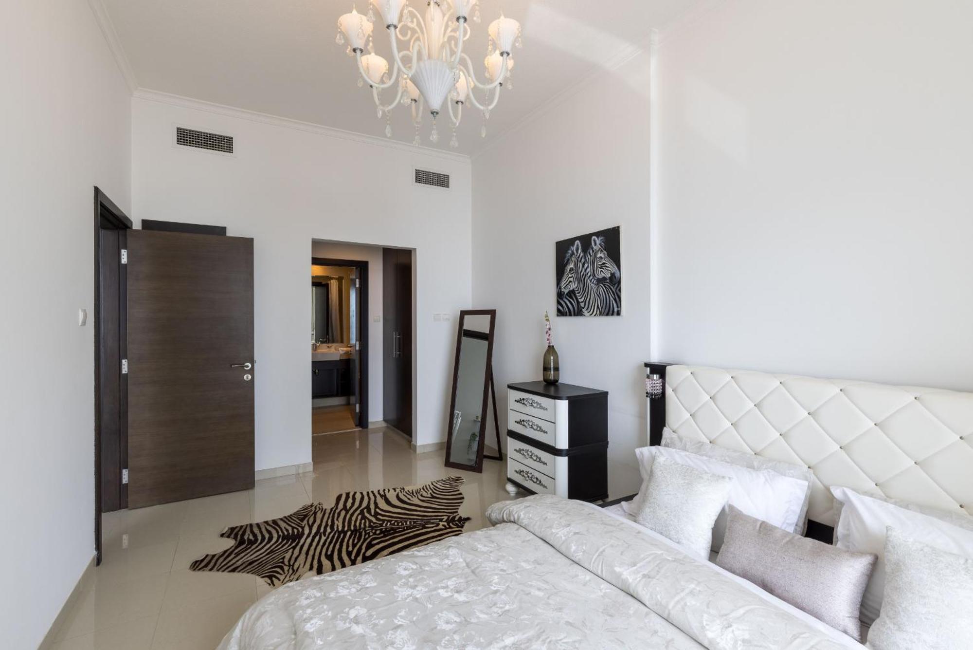 Apartment Vayk - Spacious 1br Dubai