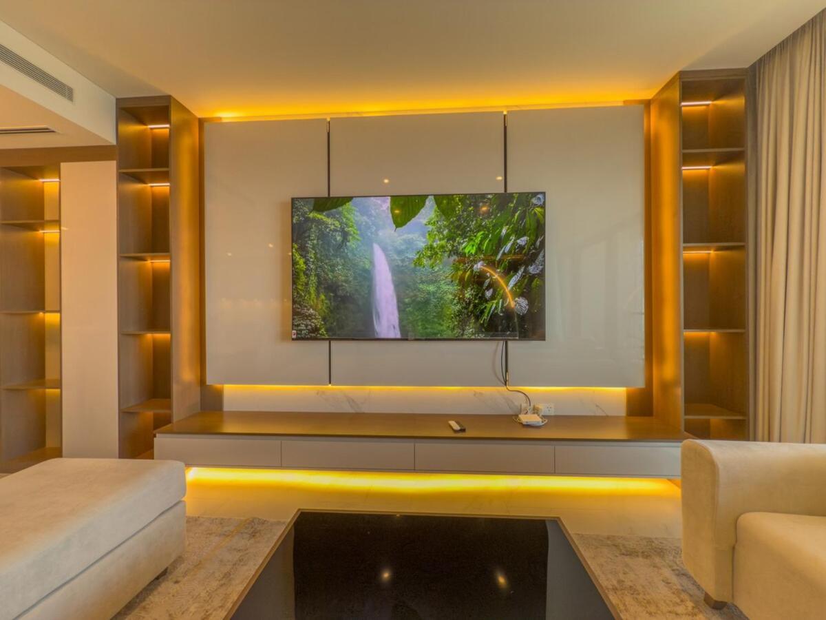Elegant 2-br With Modern Comfort Appartement *