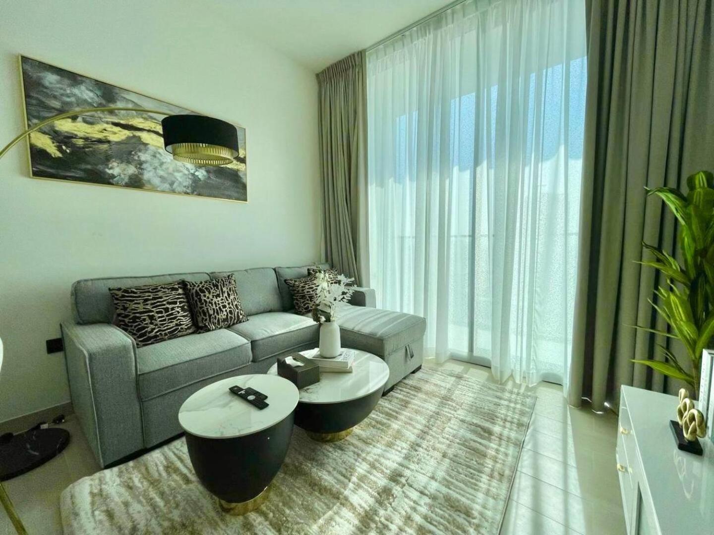 Smart 1br In Jvc With Premium Furniture *