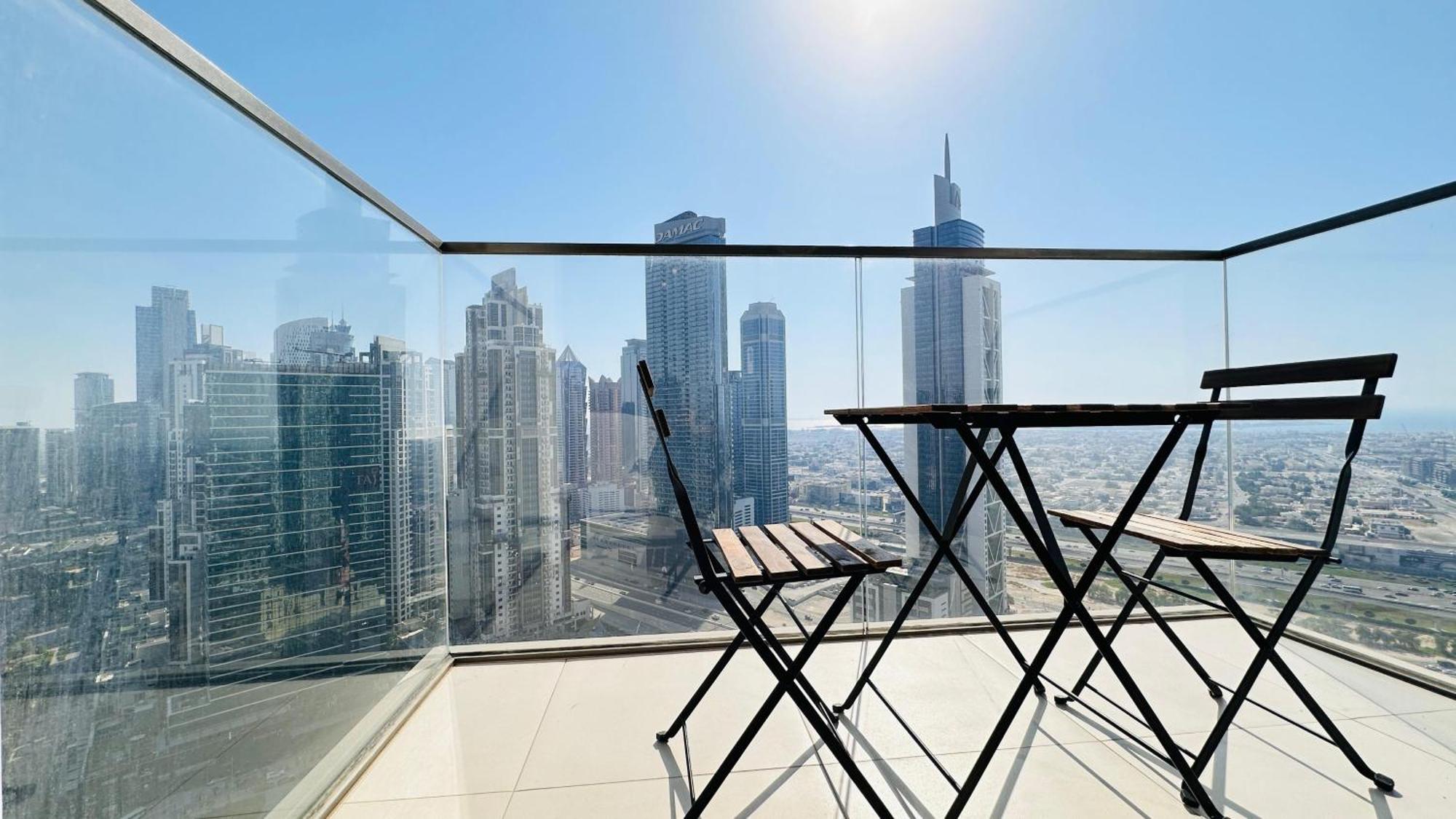 Appartamento Luxury 1-bedroom At Burj Crown *