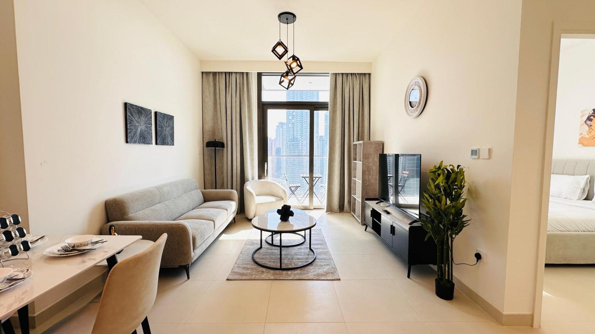 Luxury 1-bedroom At Burj Crown Appartamento Dubai