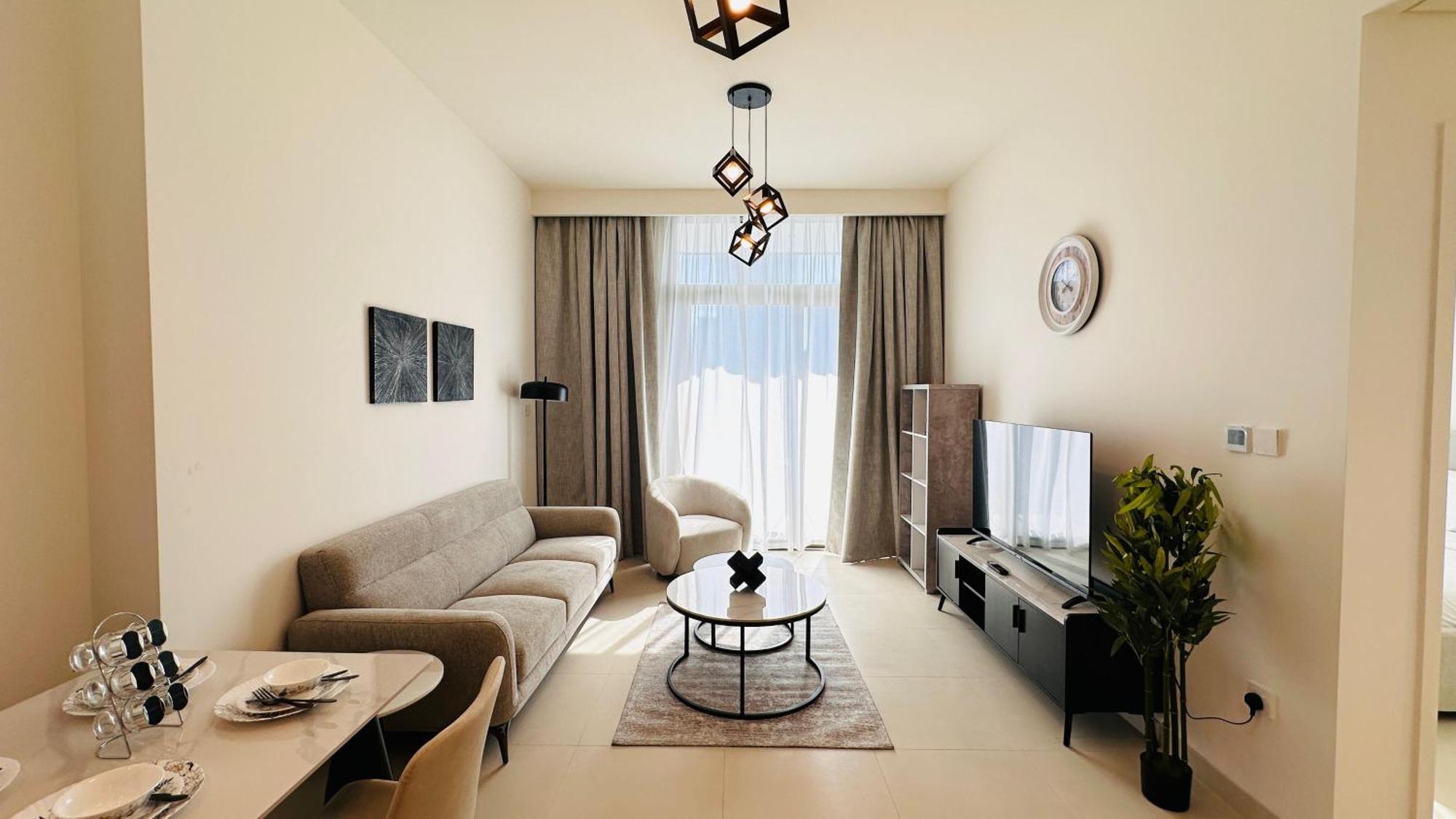 Appartamento Luxury 1-bedroom At Burj Crown