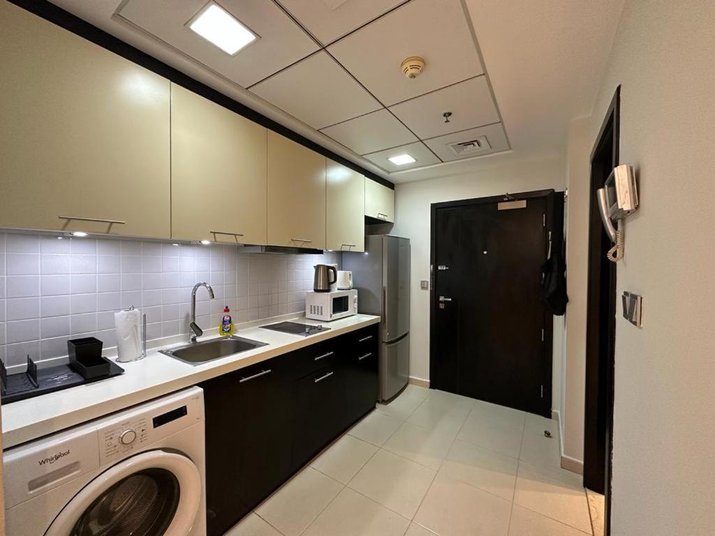Sunrise Homes - Charming Near Jbr
