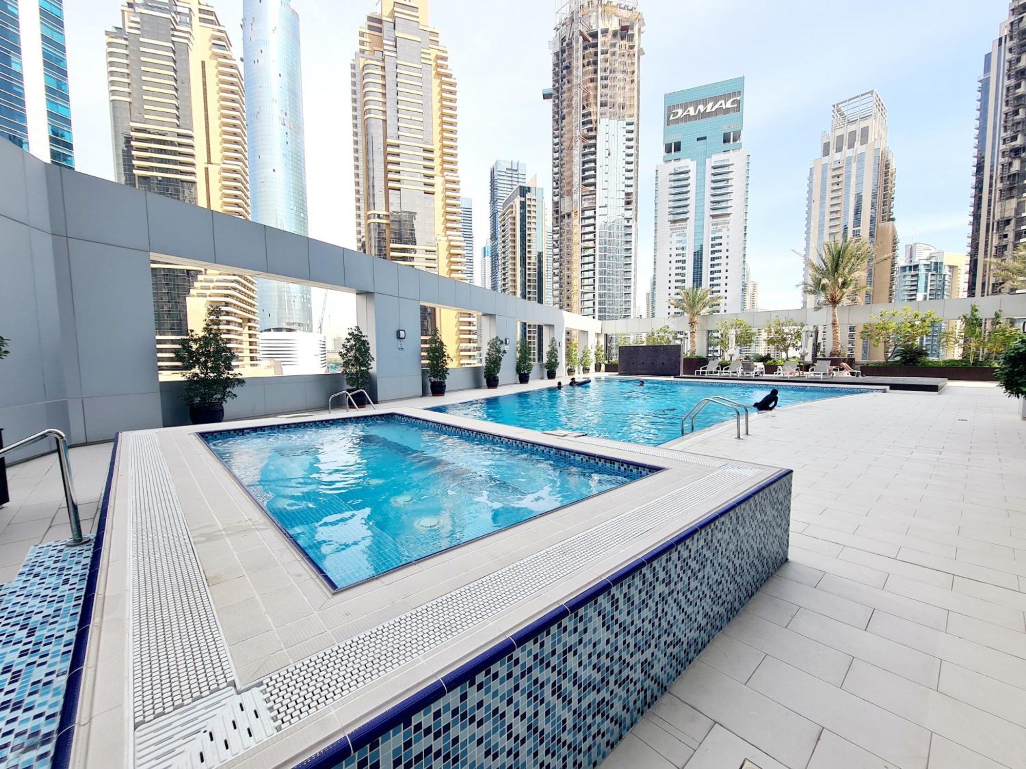 Sunrise Homes - Charming Near Jbr * Dubaï