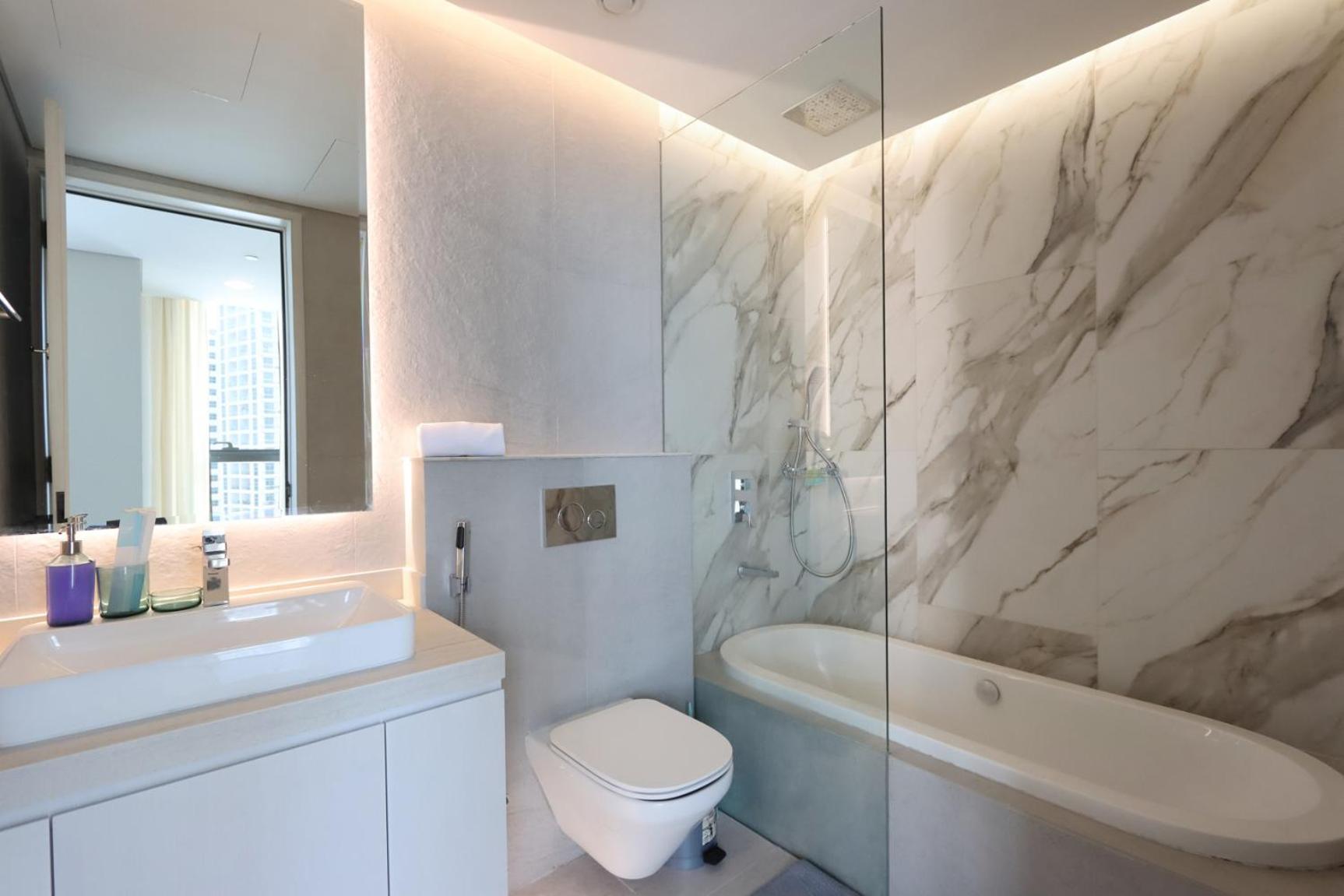 Apartemen Livbnb - Sea And Marina View, Steps To Marina Walk