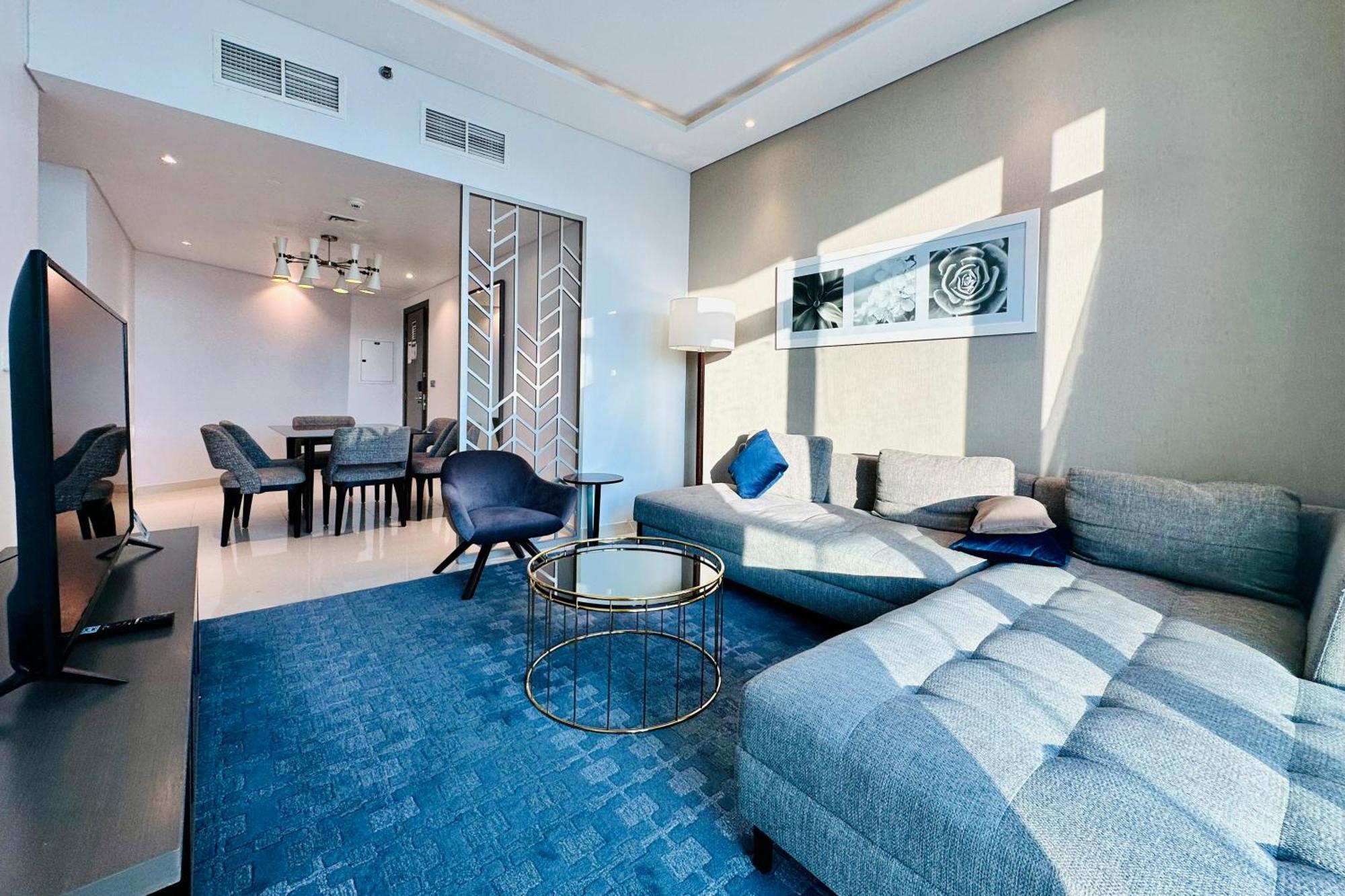 Vserve Stylish 1 Bedroom With Burj Khalifa And Canal View