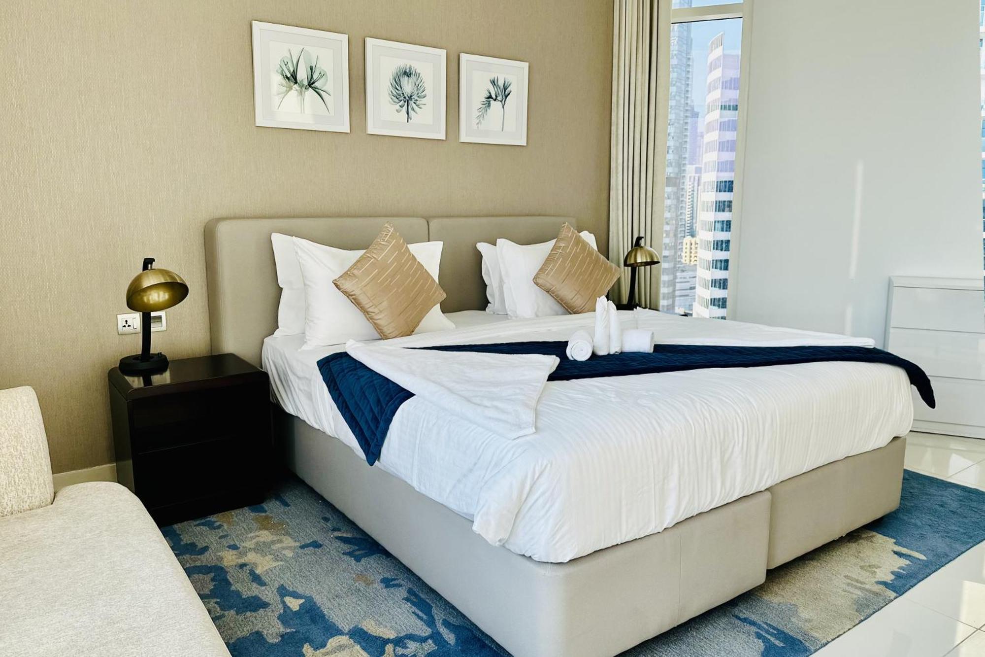 Vserve Stylish 1 Bedroom With Burj Khalifa And Canal View Apartamento *