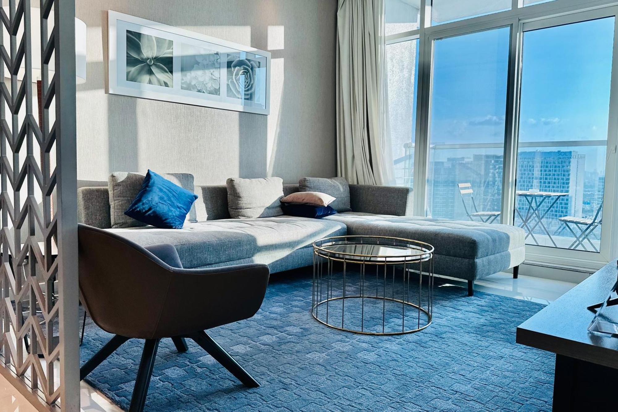 Vserve Stylish 1 Bedroom With Burj Khalifa And Canal View *