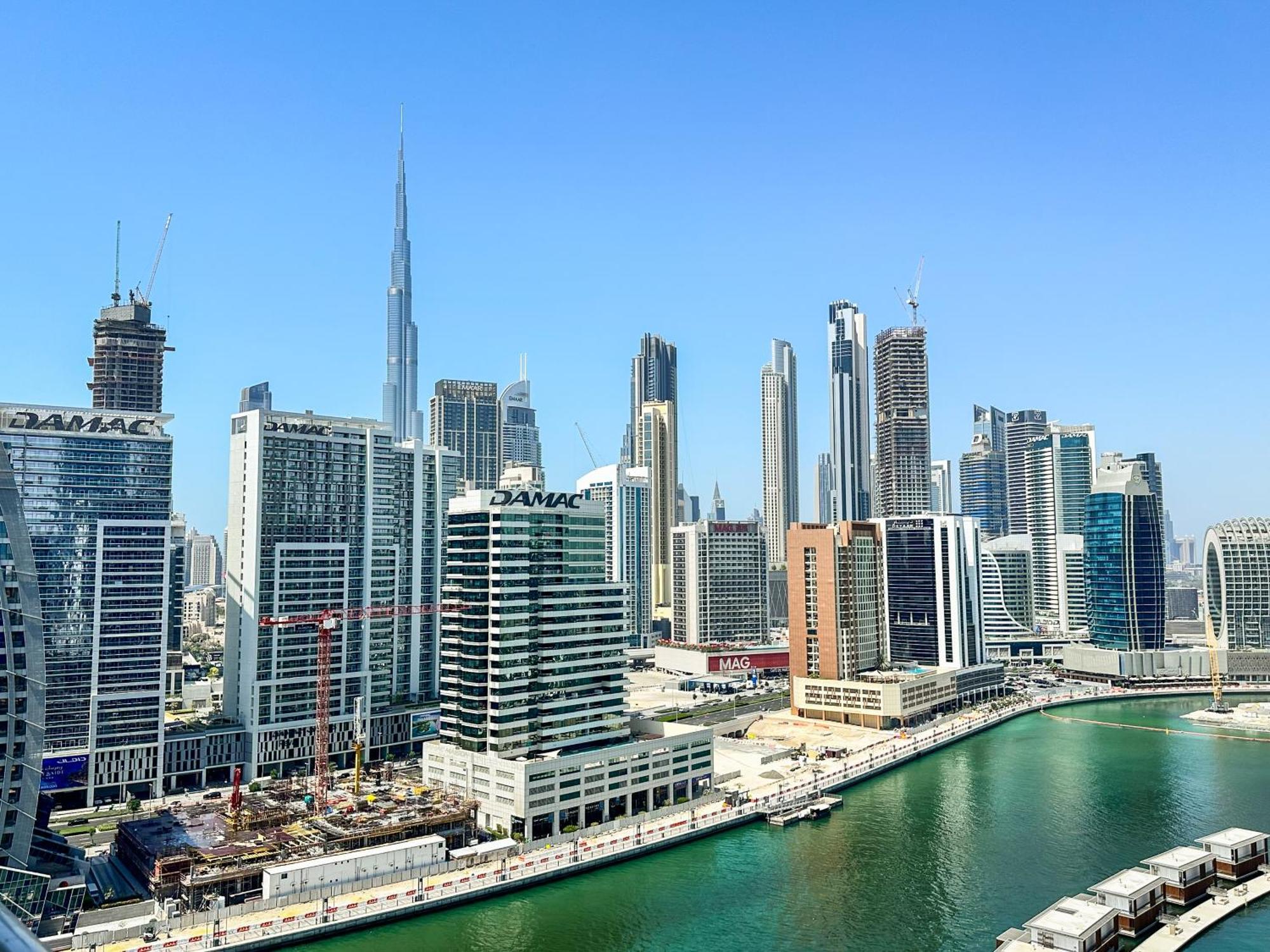 Vserve - 1 Bedroom Stunning Canal And Burj Khalifa View Appartement