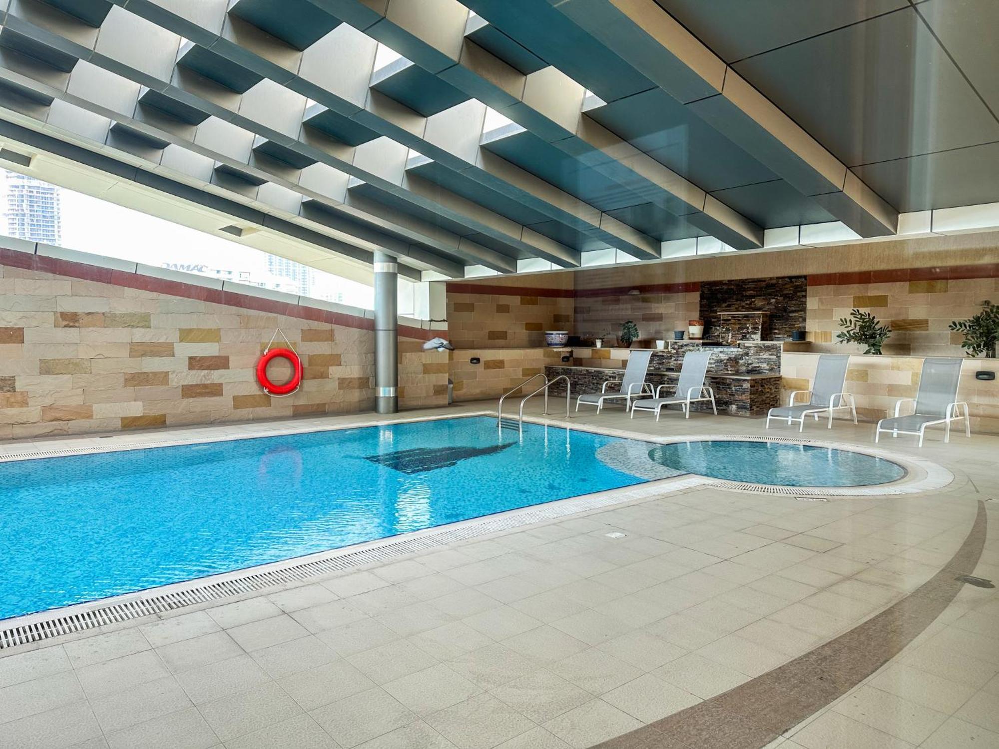 Appartement Vserve - 1 Bedroom Stunning Canal And Burj Khalifa View Dubaï