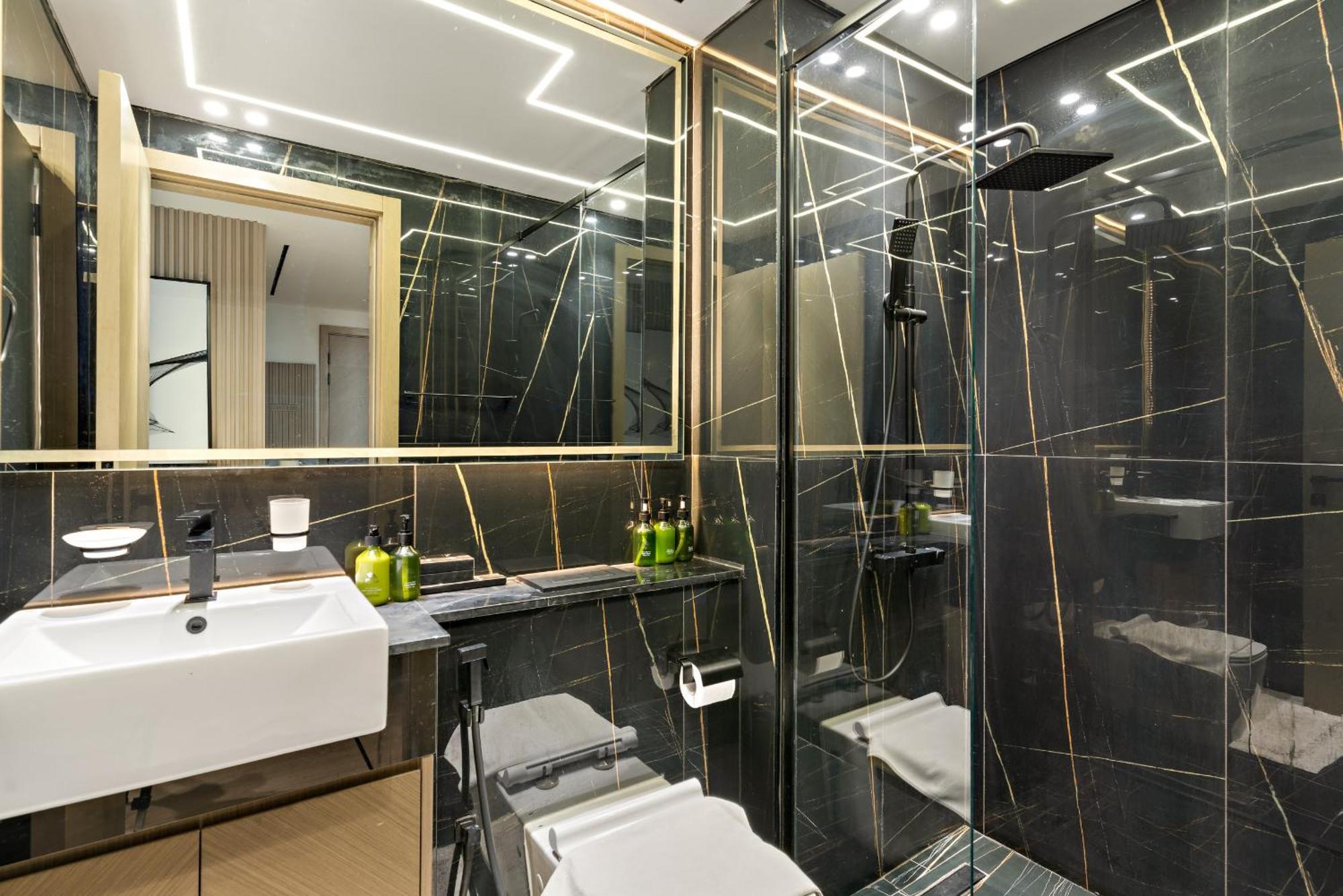 Lejlighed Vayk - Luxurious 2 Bd With Private Jacuzzi In Jvc Dubai