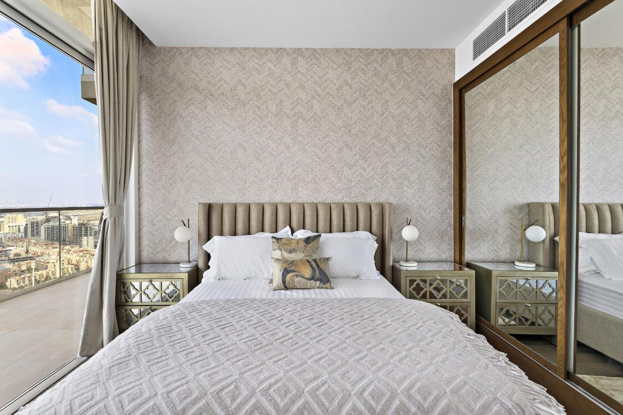 Vayk - Bright 4br Penthouse With Spacious Terrace Dubai