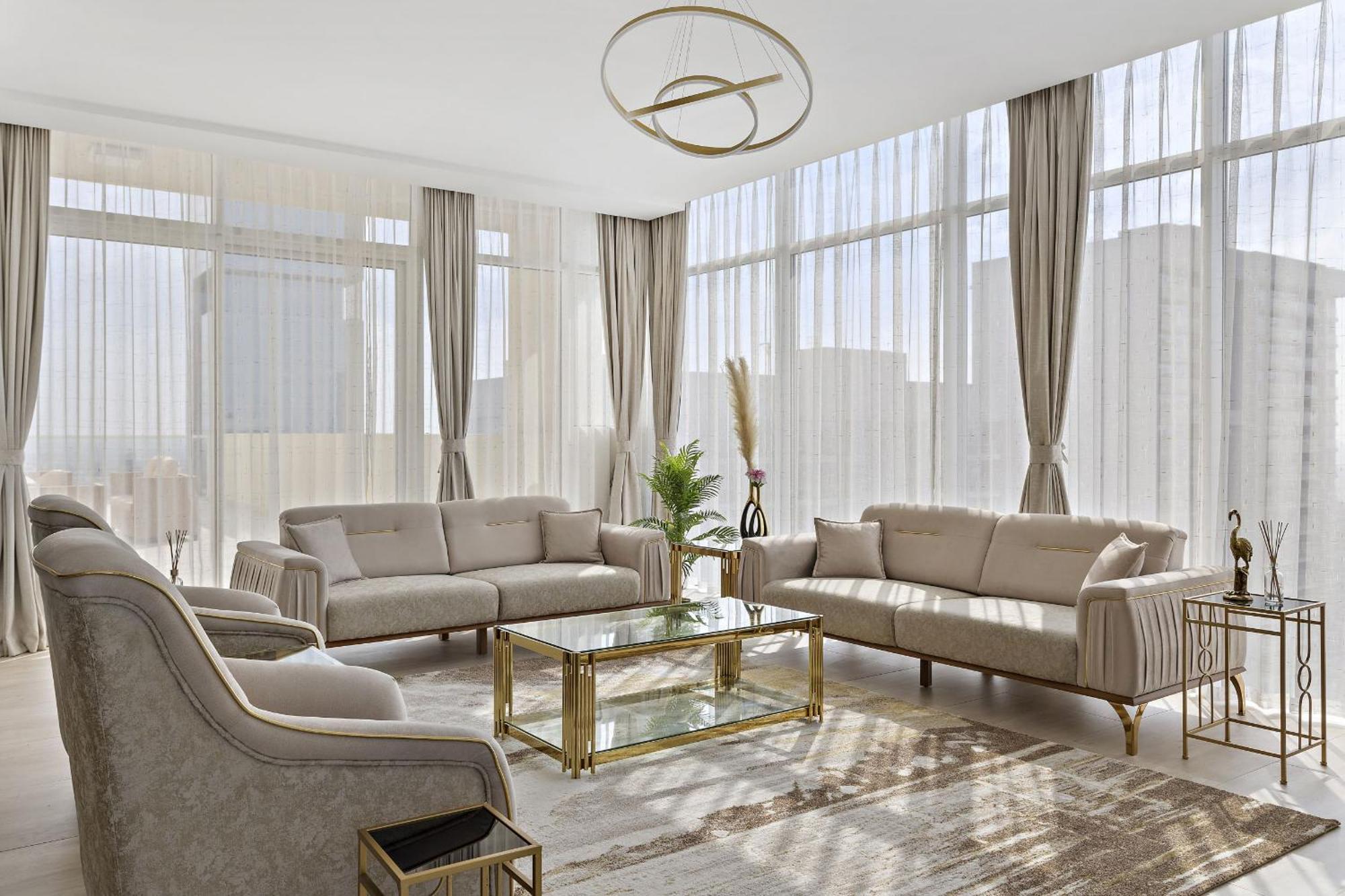 Vayk - Bright 4br Penthouse With Spacious Terrace *