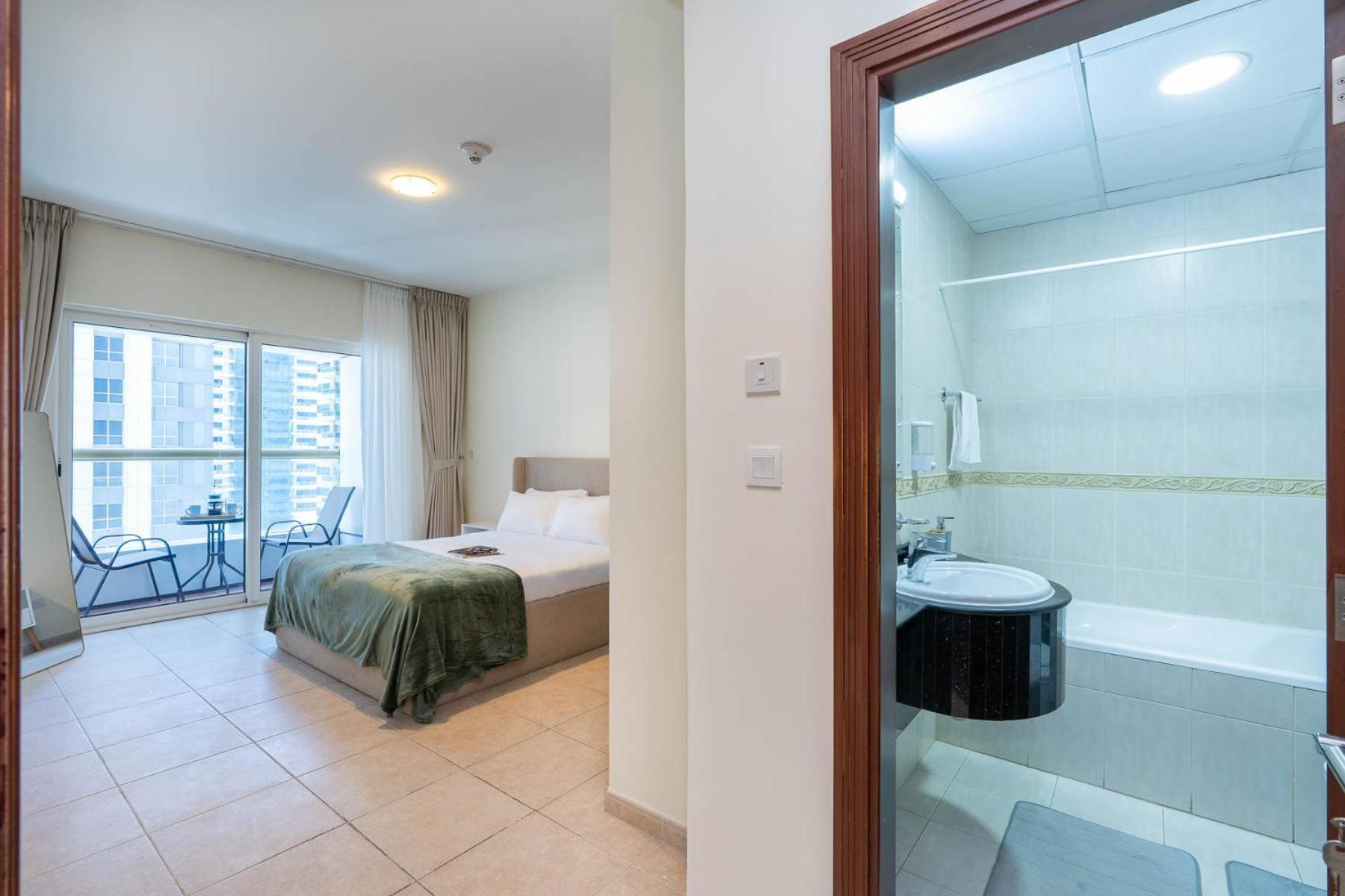 Access To Tram-high Floor-spacious Appartement Dubaï
